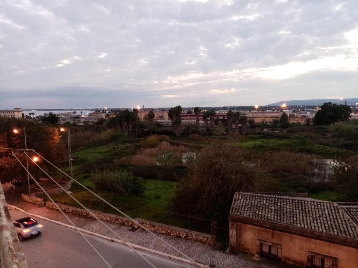 Lo Scorcio Della Neapolis Accogliente Appartamento Pressi Parco Neapolis Syracuse Eksteriør billede